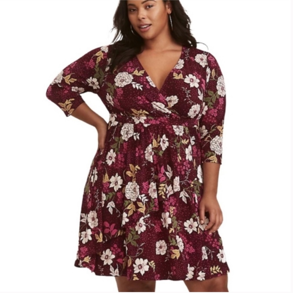 Torrid Women’s Size 2 Burgundy Floral Print Woven Faux Wrap 3/4 Sleeve Dress